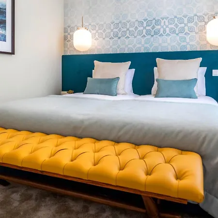 Harbour Design Townhouse 4*