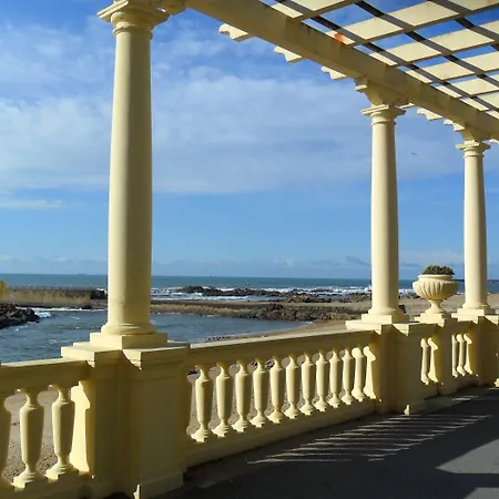 Harbour Design Townhouse 4*