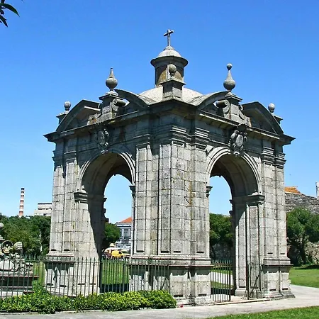 Harbour Design Townhouse בית הארחה 4*